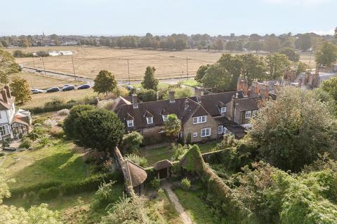 3 bedroom terraced house for sale, West Side Common, Wimbledon Common SW19