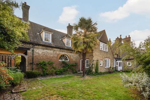 3 bedroom terraced house for sale, West Side Common, Wimbledon Common SW19