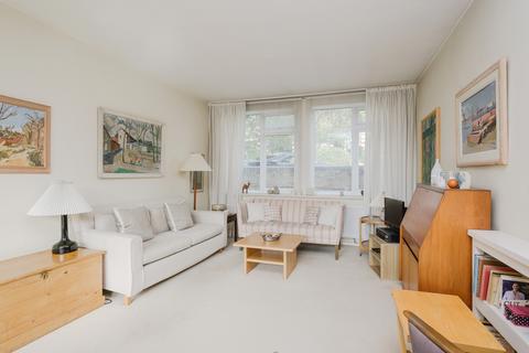 2 bedroom apartment for sale, Clare Court, London SW19