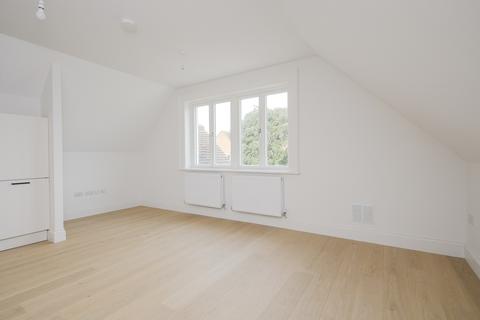 2 bedroom apartment for sale, Blenheim Road, London SW20