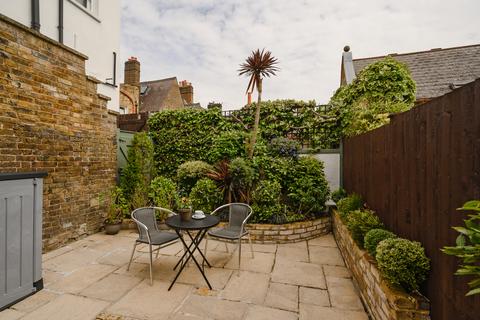 2 bedroom terraced house for sale, Thornton Road, Wimbledon SW19