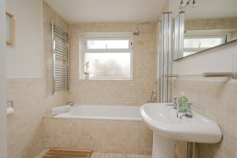 23 Thornton Road, London, SW19 4NG