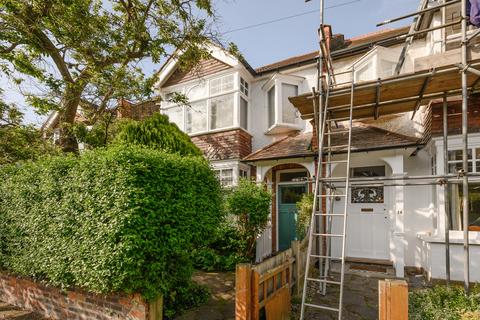 20 Midmoor Road, London, SW19 4JD