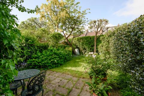 20 Midmoor Road, London, SW19 4JD