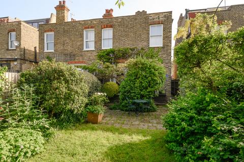 20 Midmoor Road, London, SW19 4JD