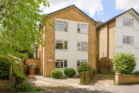 3 bedroom apartment for sale, Lansdowne Road, Wimbledon SW20