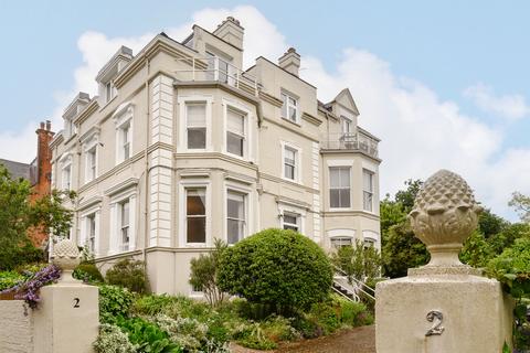 Spencer Hill, Wimbledon SW19