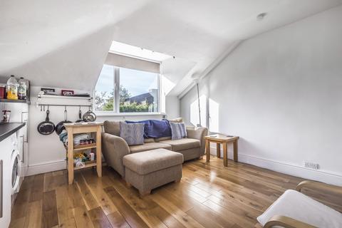 undefined, Thornton Hill, Wimbledon SW19