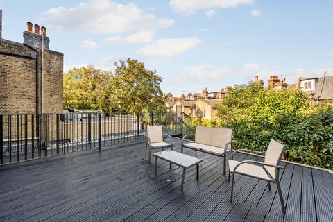 2 bedroom apartment to rent, Leopold Road, London SW19