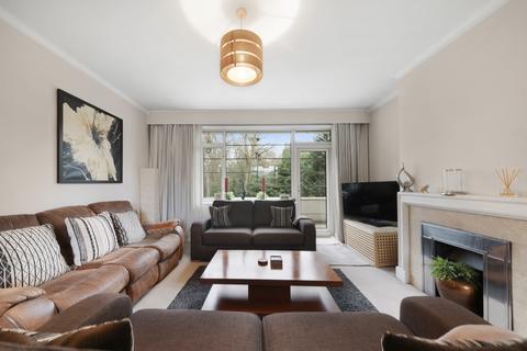 3 bedroom apartment to rent, Wimbledon Park Side, London SW19