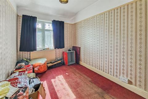 98 Ballards Road, Dagenham, RM10 9AB
