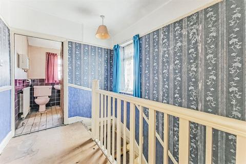 98 Ballards Road, Dagenham, RM10 9AB