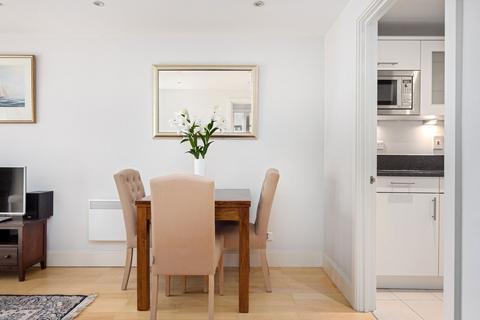 Flat 25, 60 Vauxhall Bridge Road, London, SW1V 2RD
