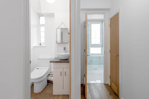 Flat 7, Willoughby House Reardon Path, London, E1W 2PQ