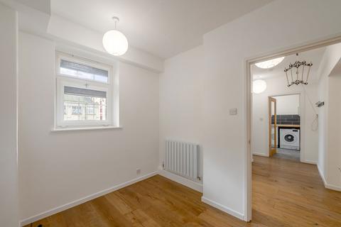 Flat 7, Willoughby House Reardon Path, London, E1W 2PQ