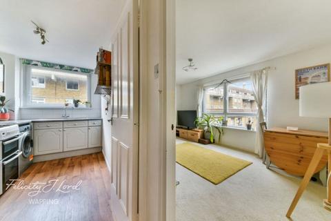 23 Tarbert Walk, London, E1 0EE
