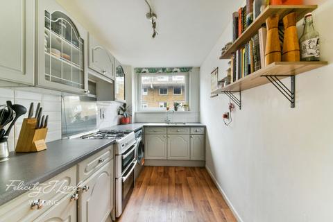 23 Tarbert Walk, London, E1 0EE