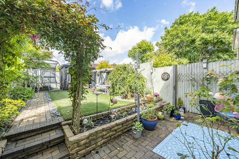 14 Appleton Fields, Bishop's Stortford, CM23 4DP