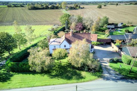 Hobbs Farm Cottage Bacon End, Dunmow, CM6 1JP