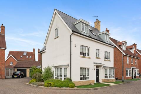 5 bedroom detached house for sale, Chapmans Close, Dunmow CM6