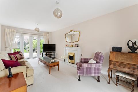 5 bedroom detached house for sale, Chapmans Close, Dunmow CM6