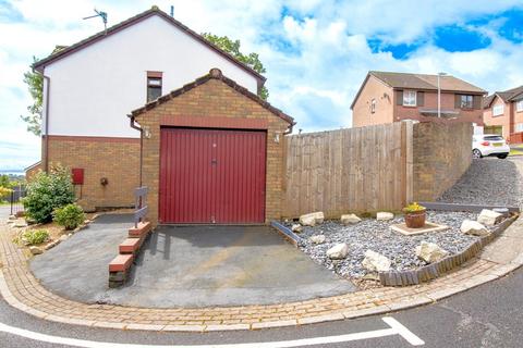 3 bedroom semi-detached house for sale, Duncan Close, Cardiff CF3