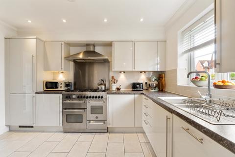 4 Briar Road, Dunmow, CM6 1ZL