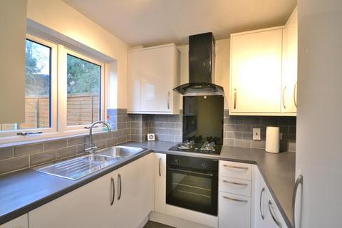 2 Ash Grove, Dunmow, CM6 1QY