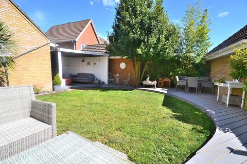 3 bedroom house to rent, Woodlands Park Drive, Great Dunmow CM6
