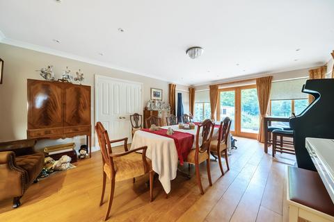 6 bedroom detached house for sale, Rye Hill Road, Essex CM18