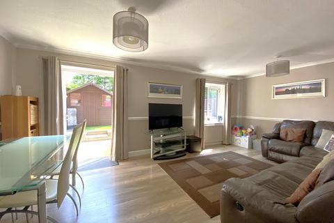 14 Holmes Meadow, Harlow, CM19 5SG