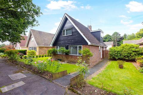 4 bedroom detached house for sale, Kaim Crescent, Bathgate