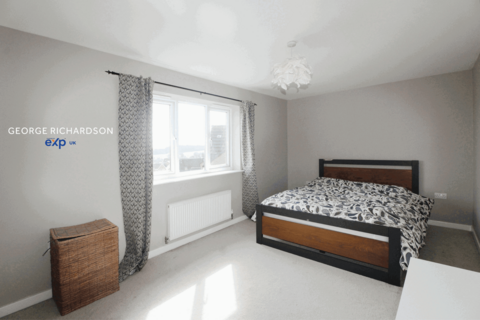 33 Waggon Road, Leeds, LS10 4GN