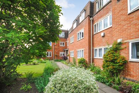 2 bedroom penthouse for sale, Kings Head Court, Sawbridgeworth CM21