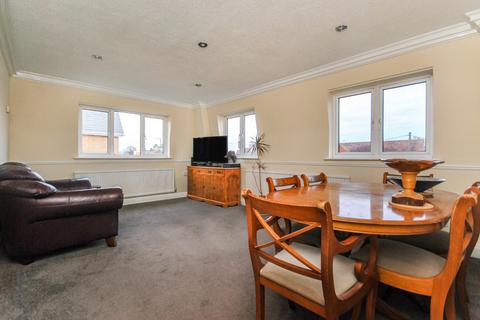 2 bedroom penthouse for sale, Kings Head Court, Sawbridgeworth CM21