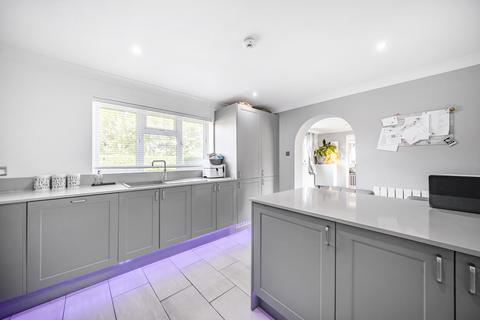 15 Broomfields, Hatfield Heath, Bishop's Stortford, CM22 7EJ