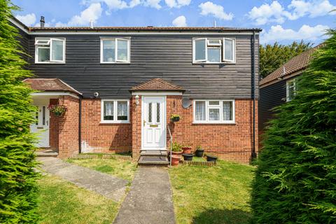 3 bedroom maisonette for sale, Leat Close, Hertfordshire CM21