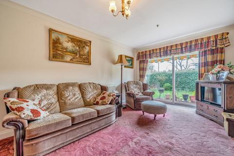 2 Farriers, Sawbridgeworth, CM21 9EW