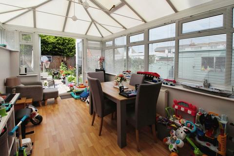 3 bedroom semi-detached house for sale, Broadacres Avenue, Carlton DN14