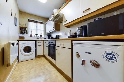 1 bedroom apartment for sale, Park Street, HU2