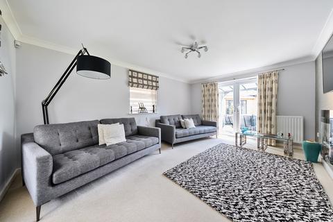 51 Felstead Crescent, Stansted, CM24 8UX