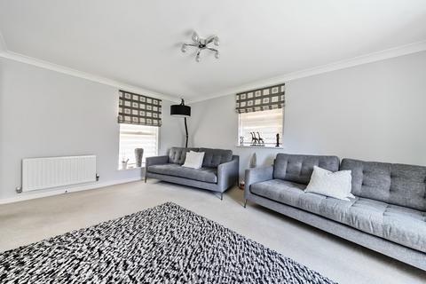 51 Felstead Crescent, Stansted, CM24 8UX