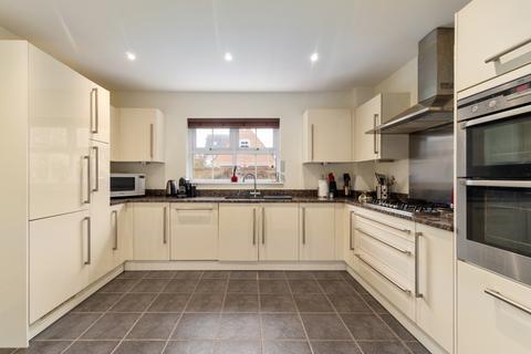 5 bedroom detached house for sale, Felstead Crescent, Essex CM24