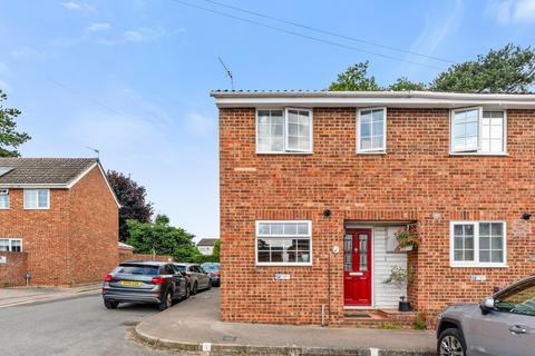 3 bedroom end of terrace house for sale, Spencer Close, Essex CM24