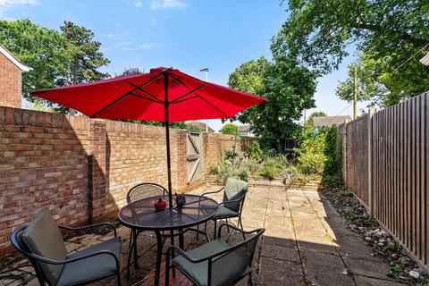 3 bedroom end of terrace house for sale, Spencer Close, Essex CM24