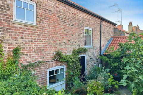 3 bedroom barn conversion for sale, Neptune Court, Rawcliffe DN14