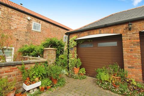 3 bedroom barn conversion for sale, Neptune Court, Rawcliffe DN14