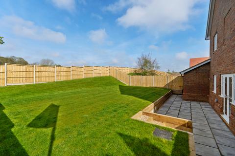 4 bedroom link detached house for sale, Helions Road, Steeple Bumpstead CB9