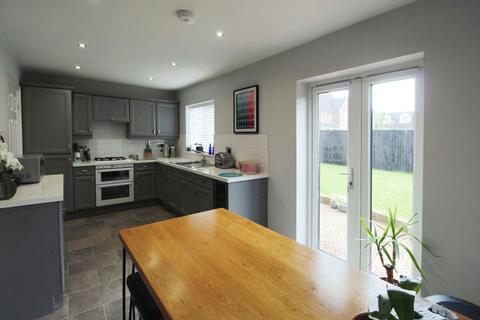 4 bedroom detached house for sale, Brigg Farm Court, Camblesforth YO8