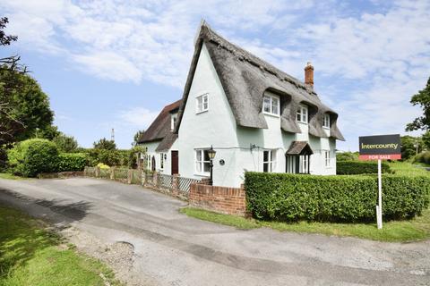 4 bedroom detached house for sale, Thaxted Road, Saffron Walden CB10